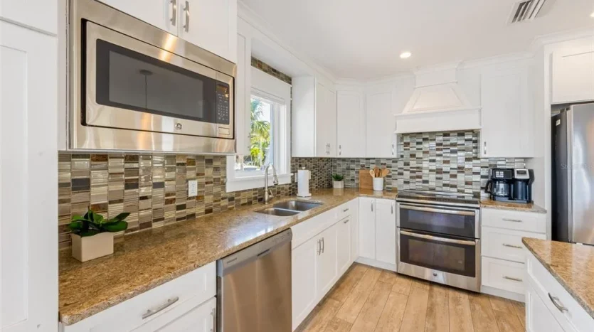 Stylish & Modern 3-Bedroom Townhouse