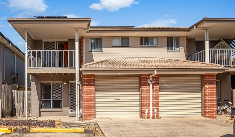 Stylish & Modern 3-Bedroom Townhouse